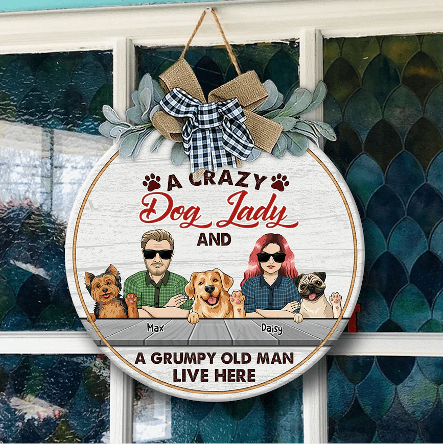 Crazy Dog Lady & Grumpy Old Man Dog Wooden Door Sign With Wreath HN590 - Image 2