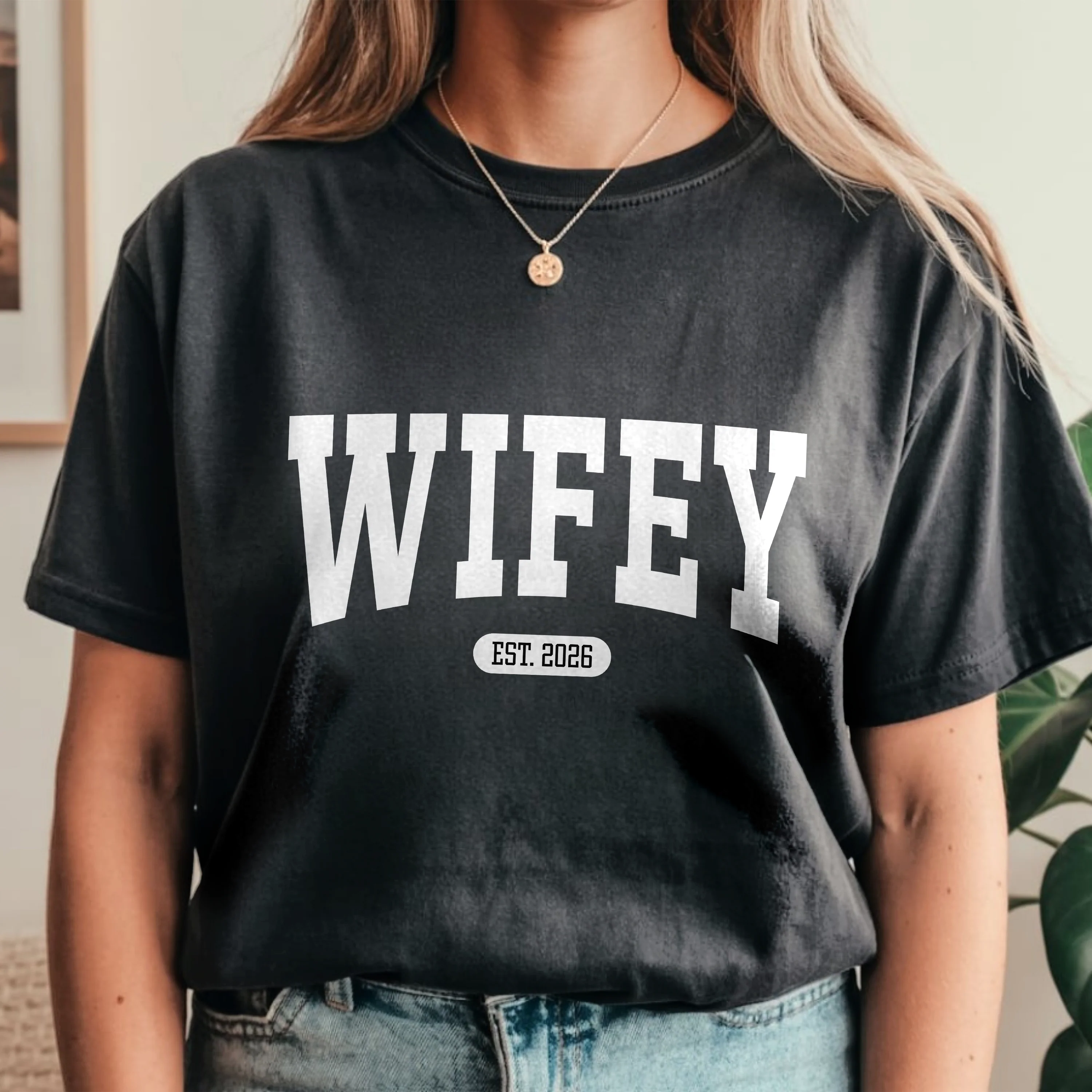 Personalized Wifey, Hubby Est 2026 Comfort Shirt – Perfect Gift for Couples LM32 899655 - Image 3