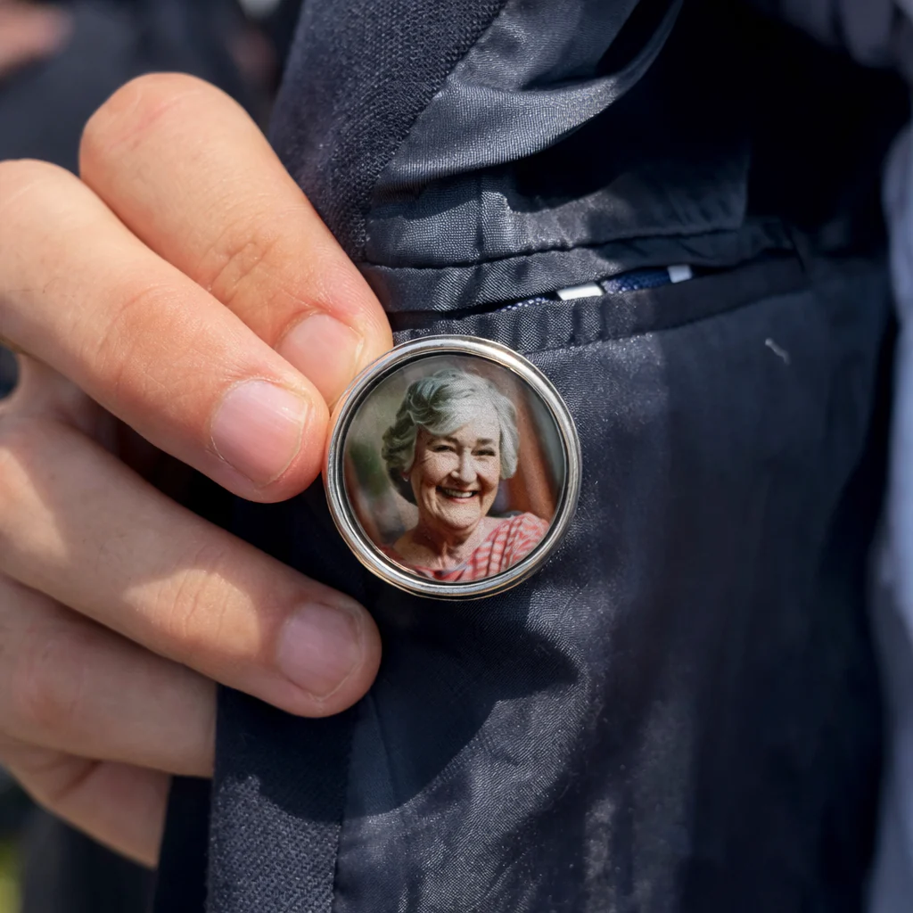 Custom Photo Forever In My Heart Memorial Lapel Pin - Gift for Loss of Loved Ones, In Loving Memory, Family Memorial Gifts HO82 901756 - Image 2