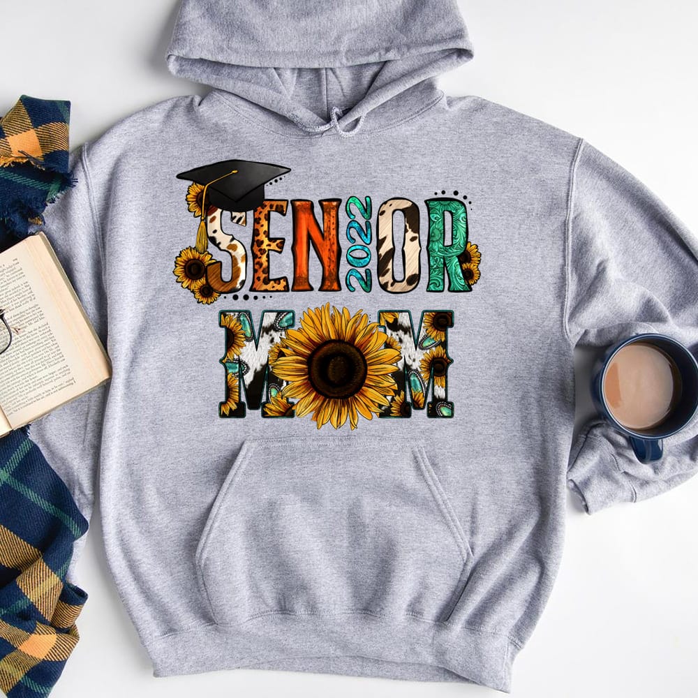 Senior Mom 2023 Shirt HN590 - Image 2