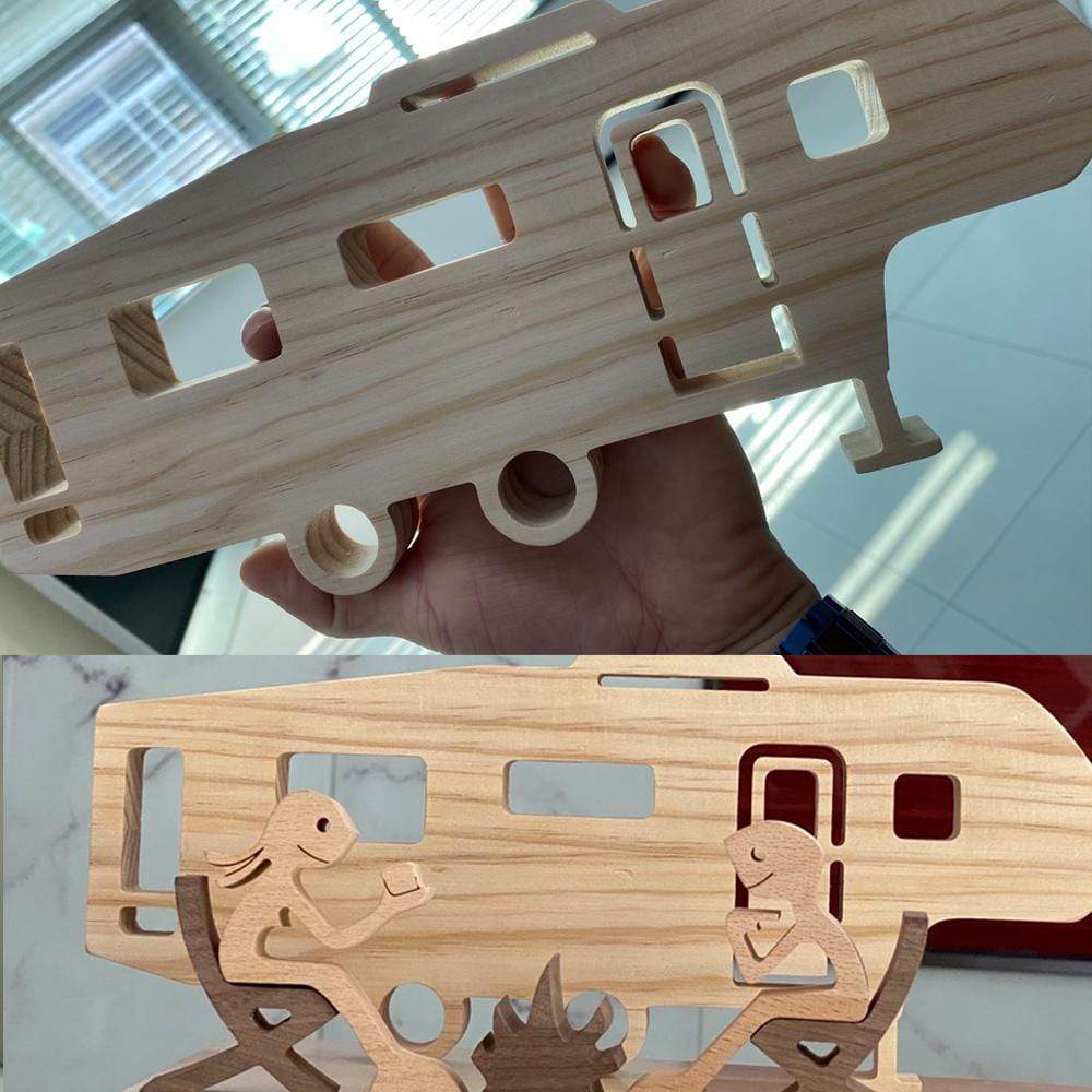 Couple Around Campfire And Motorhome Small Trailer 5th Wheel Wood Sculpture T286 HN590 - Image 5